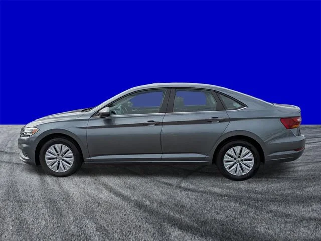 Certified Used 2019 Platinum Gray Metallic Volkswagen 1.4T S image 7