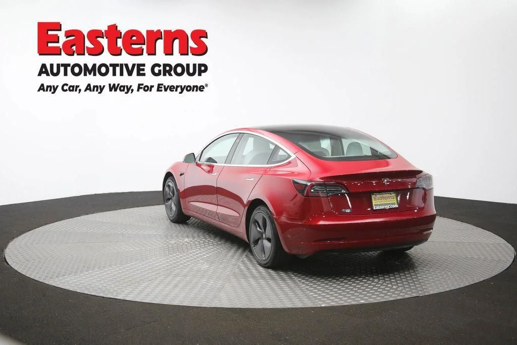 Used 2018 Red Tesla Long Range image 61