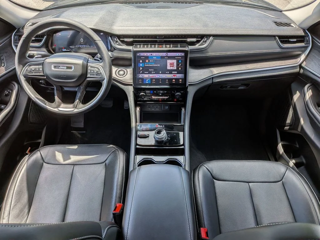Used 2023 Black Jeep Limited image 22