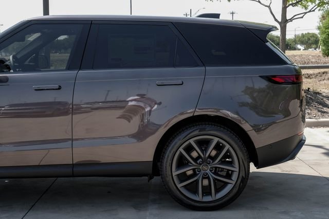 New 2026  Land Rover SE image 16