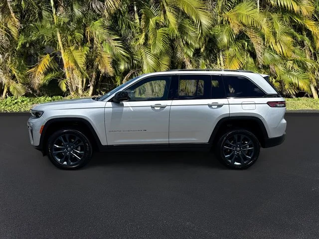 New 2026 Silver Zynith Exterior Paint Jeep  image 2