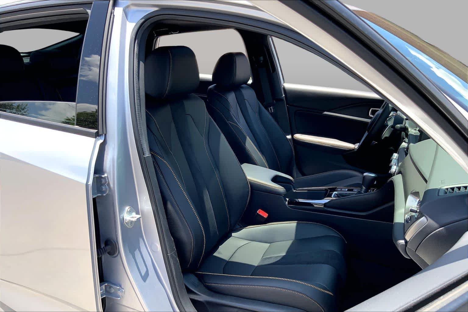 Certified Used 2026 Solar Silver Metallic Acura FWD A-Spec with Technology image 9