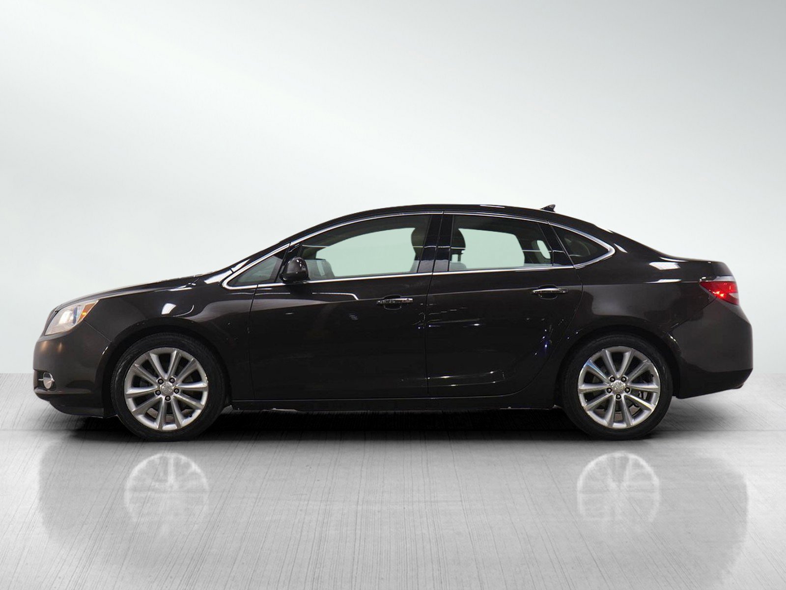 Used 2014 Buick Verano 1SG with VIN 1G4PR5SKXE4145686 for sale in White Bear Lake, Minnesota
