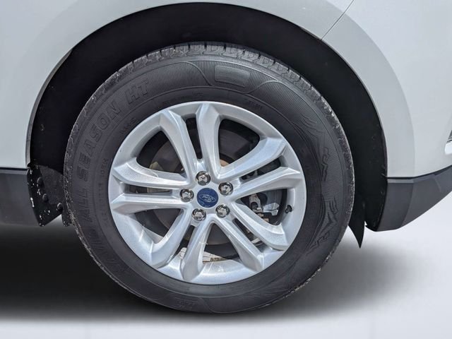 Used 2020 White Ford SEL image 10