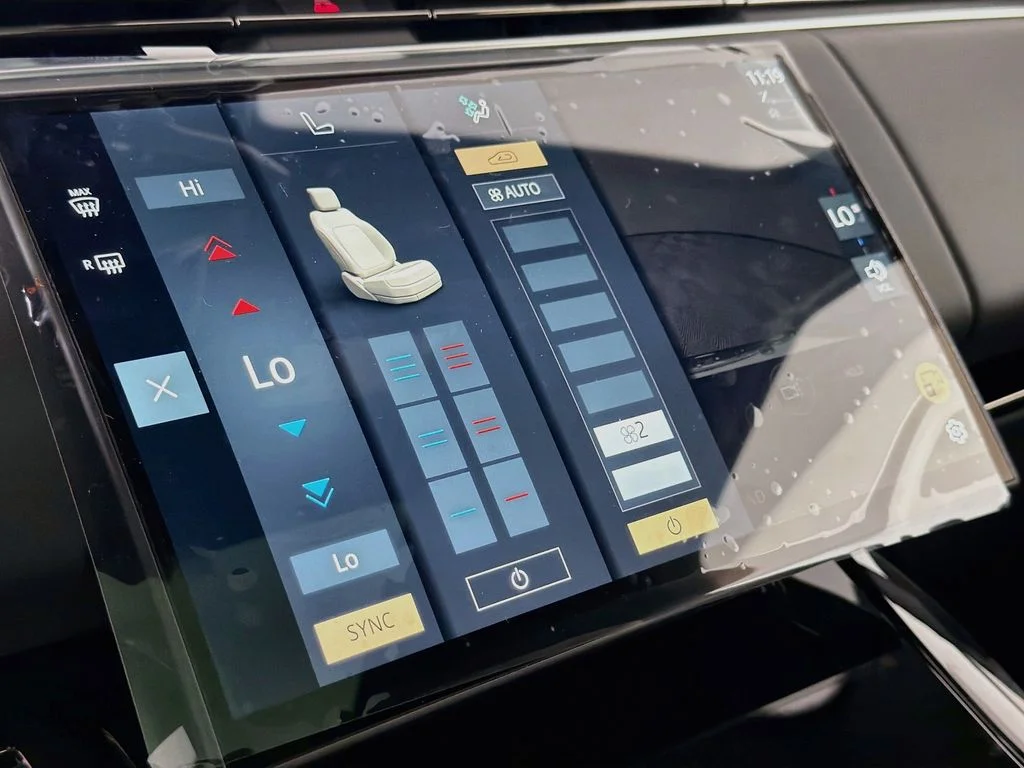 New 2026 Varesine Blue Land Rover Dynamic SE image 16