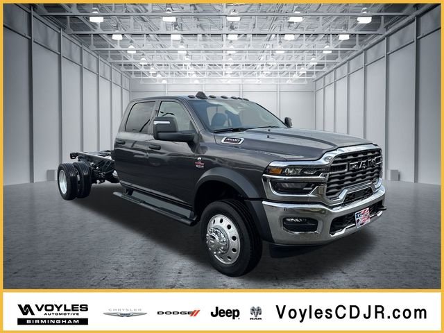 2026 RAM 4500 Tradesman 4X4 Crew Cab DRW 197" WB's photo