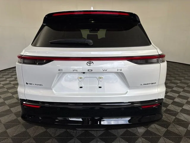 Used 2025 White Toyota Limited image 22