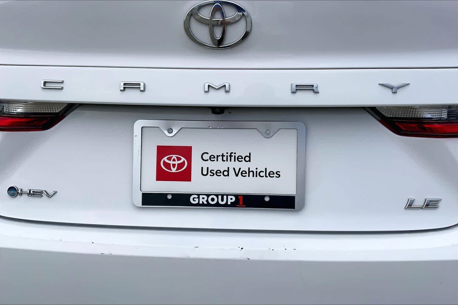 Used 2025 Ice Cap Toyota LE image 10
