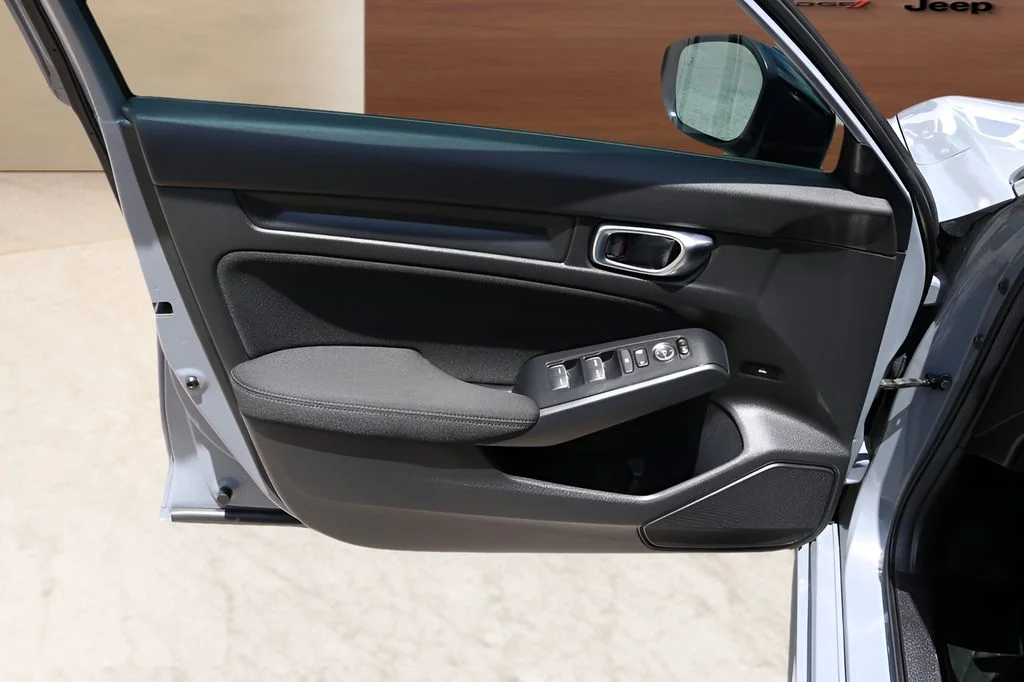 Used 2025 Gray Honda Sport image 10
