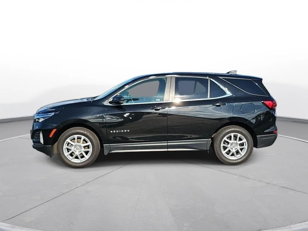 Used 2023 Mosaic Black Metallic Chevrolet LT image 9