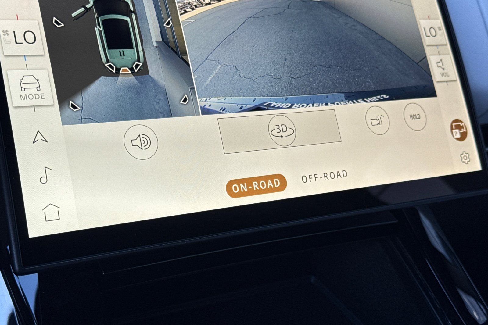 New 2026 Varesine Blue Land Rover SE image 24