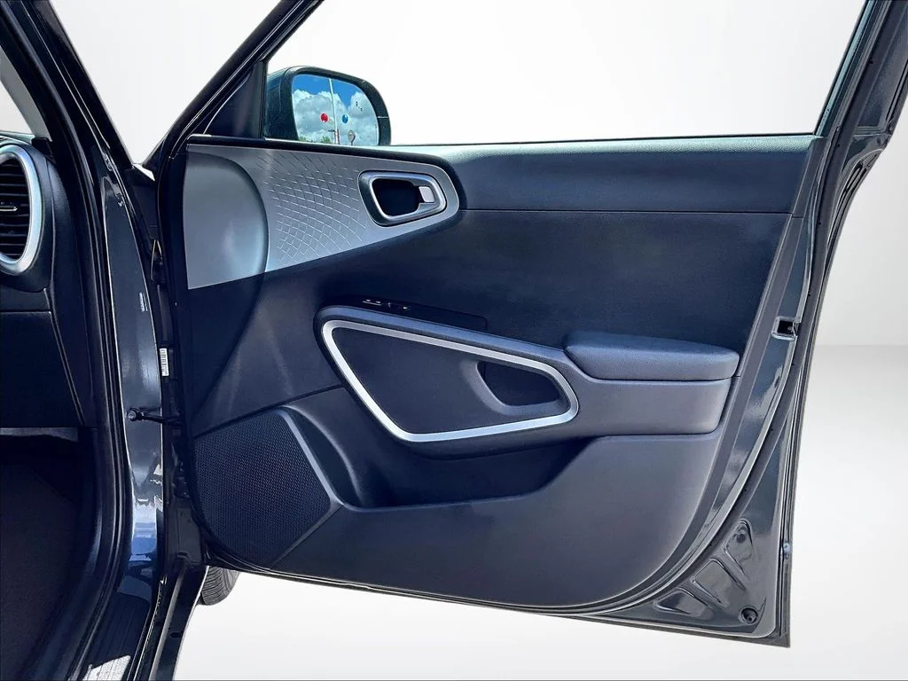 2025 Kia Soul LX - Photo 25