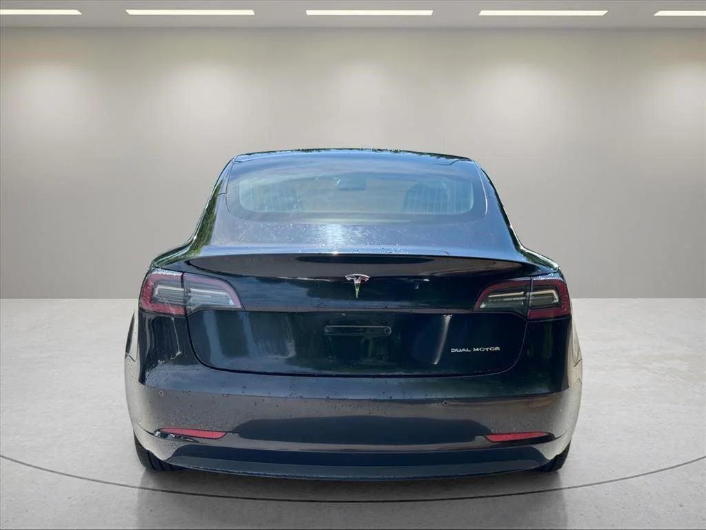 Used 2018 Solid Black Tesla Long Range Battery image 4