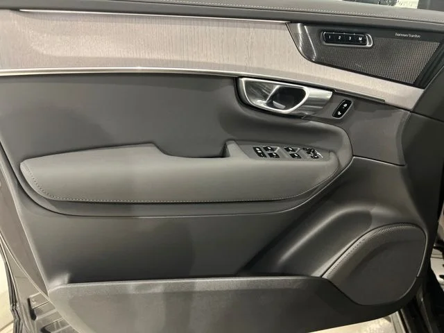 New 2026 Onyx Black Volvo Ultra image 10