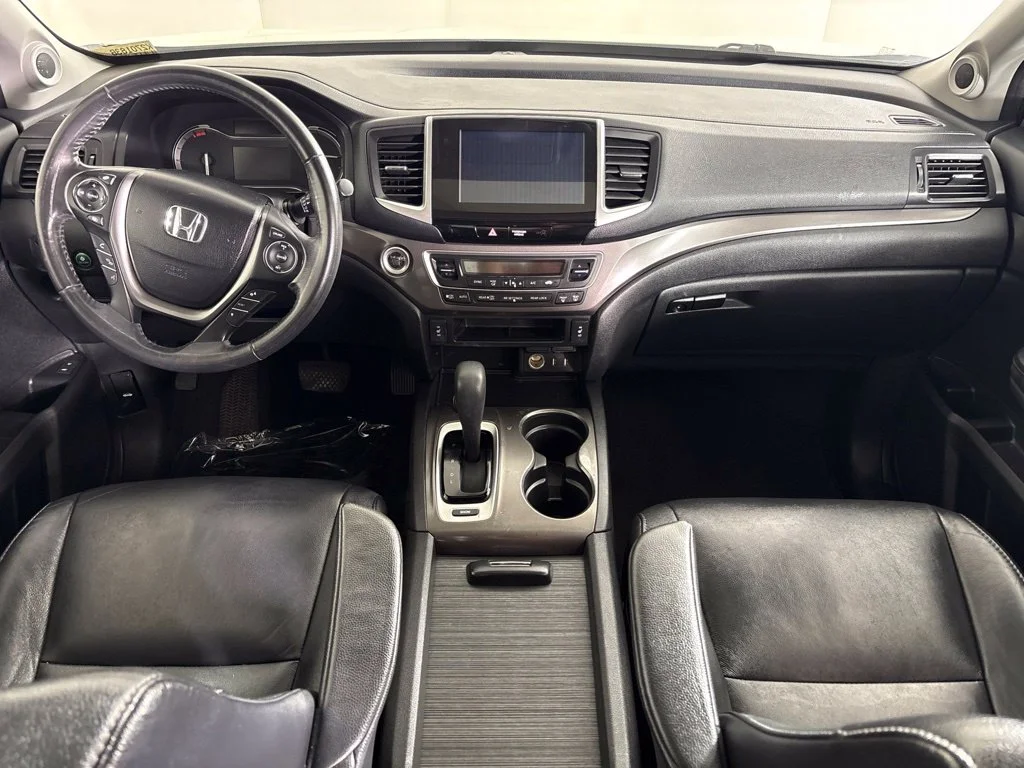 Used 2017  Honda EX-L image 13