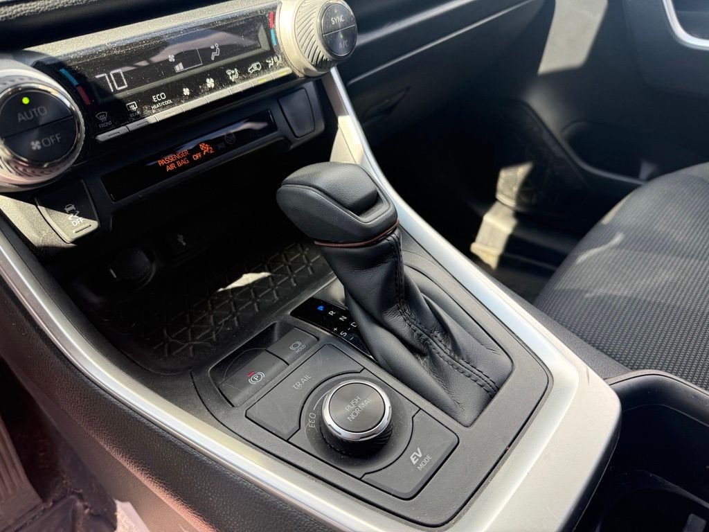 Used 2022 Magnetic Gray Metallic Toyota LE image 16