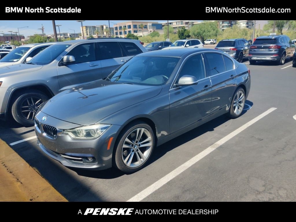 2017 BMW 3 Series 330i Sedan's photo