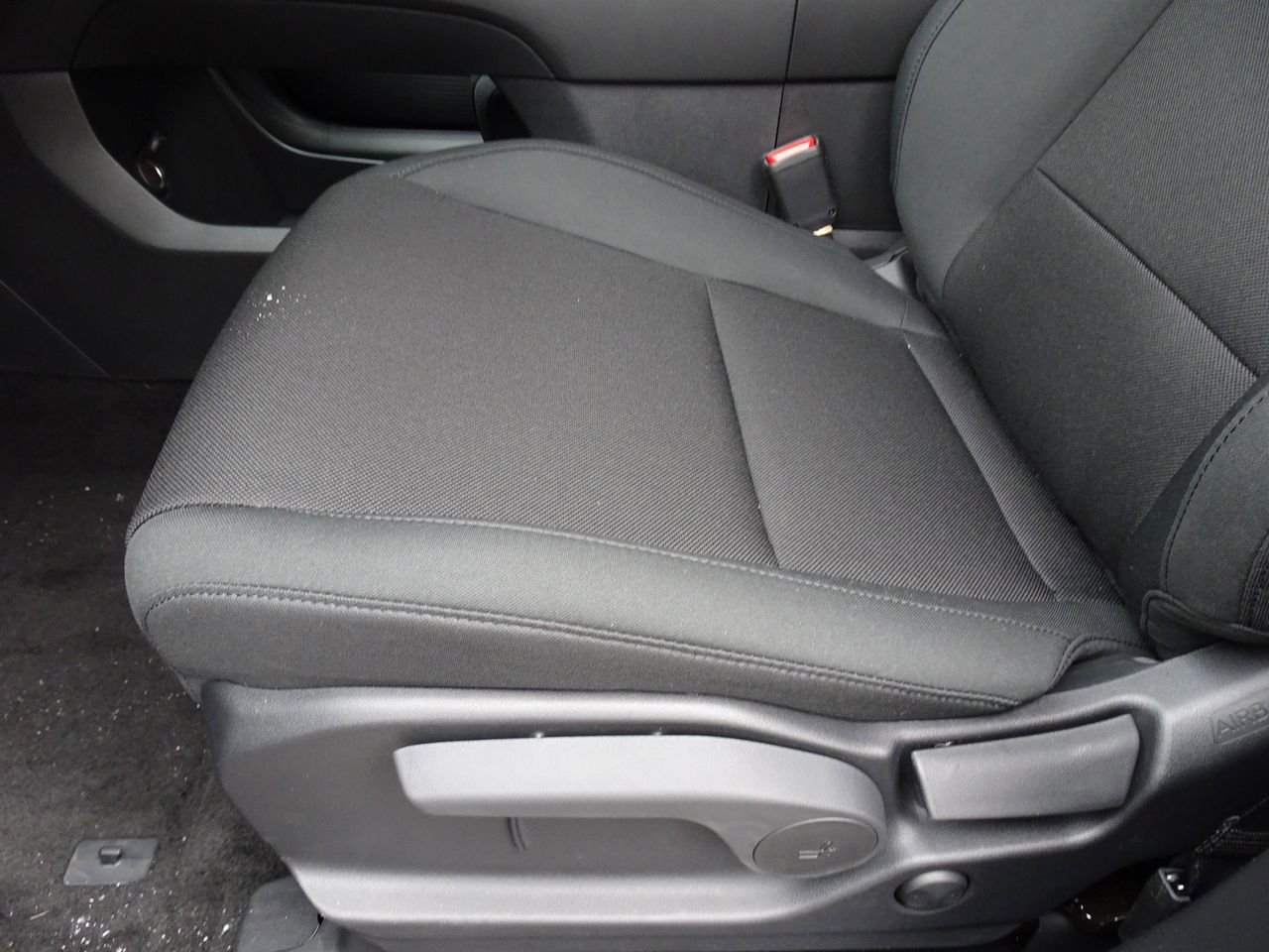 New 2026 Gray Hyundai SE image 9