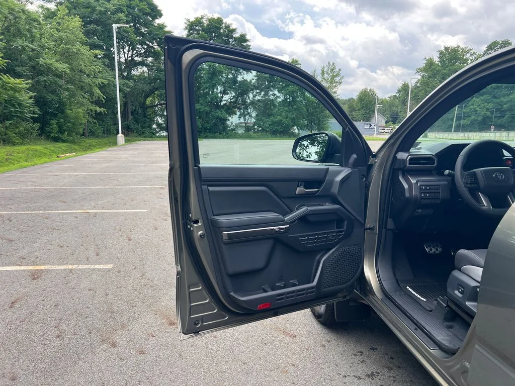 2026 Toyota Tacoma TRD Sport - Photo 10