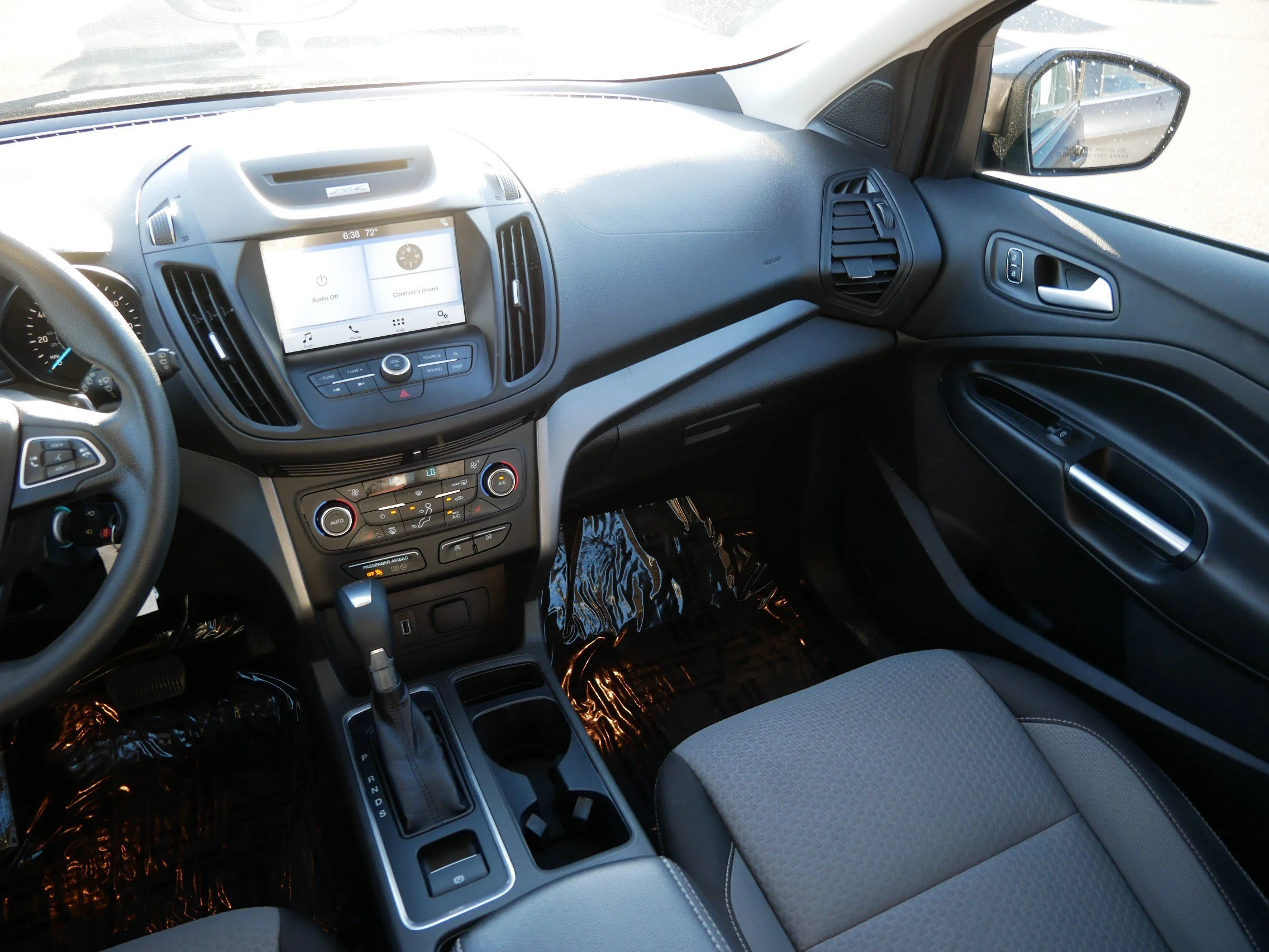 Used 2017 Magnetic Ford SE image 11