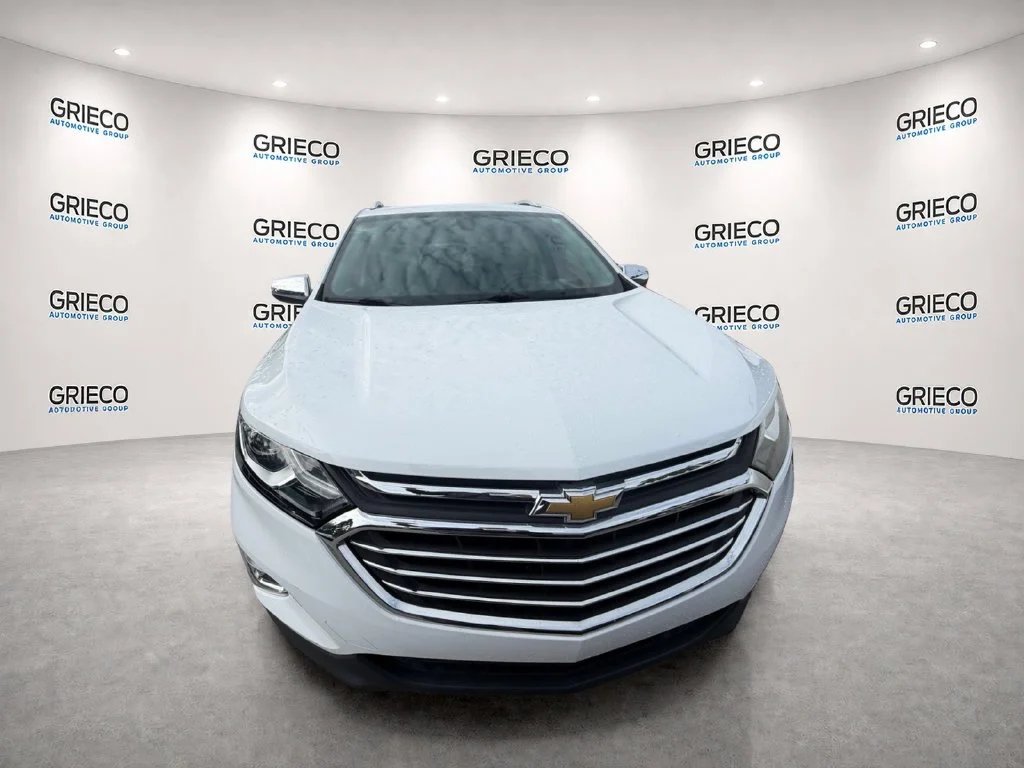 Used 2018 SUMMIT WHITE Chevrolet Premier image 2