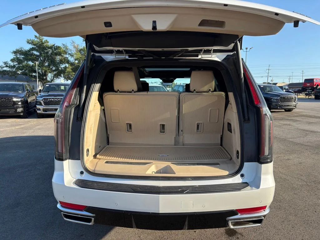 Used 2024 White Cadillac Premium Luxury image 7