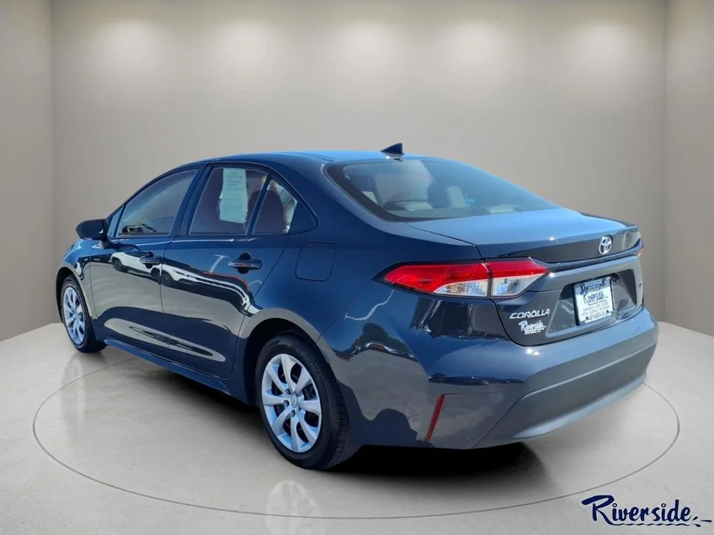 Used 2024  Toyota LE image 4