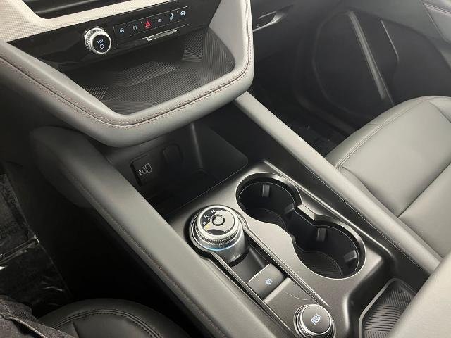 New 2026 Star White Metallic Tri-Coat Ford Active image 20