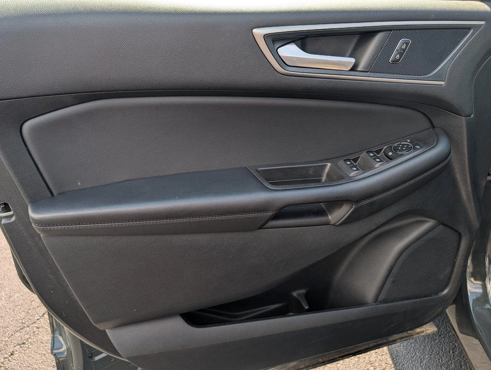 Used 2024 Forged Green Ford SEL image 14