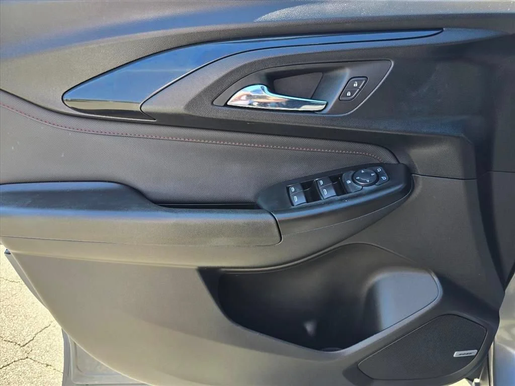 Used 2021 SATIN STEEL METALLIC Chevrolet RS image 9