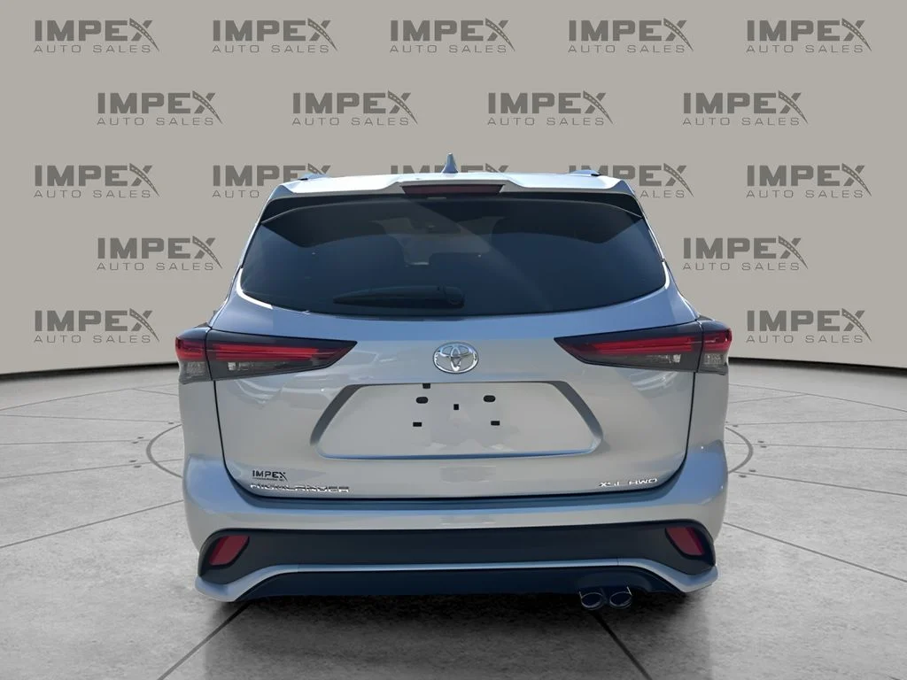 Used 2025 Gray Toyota XSE image 4