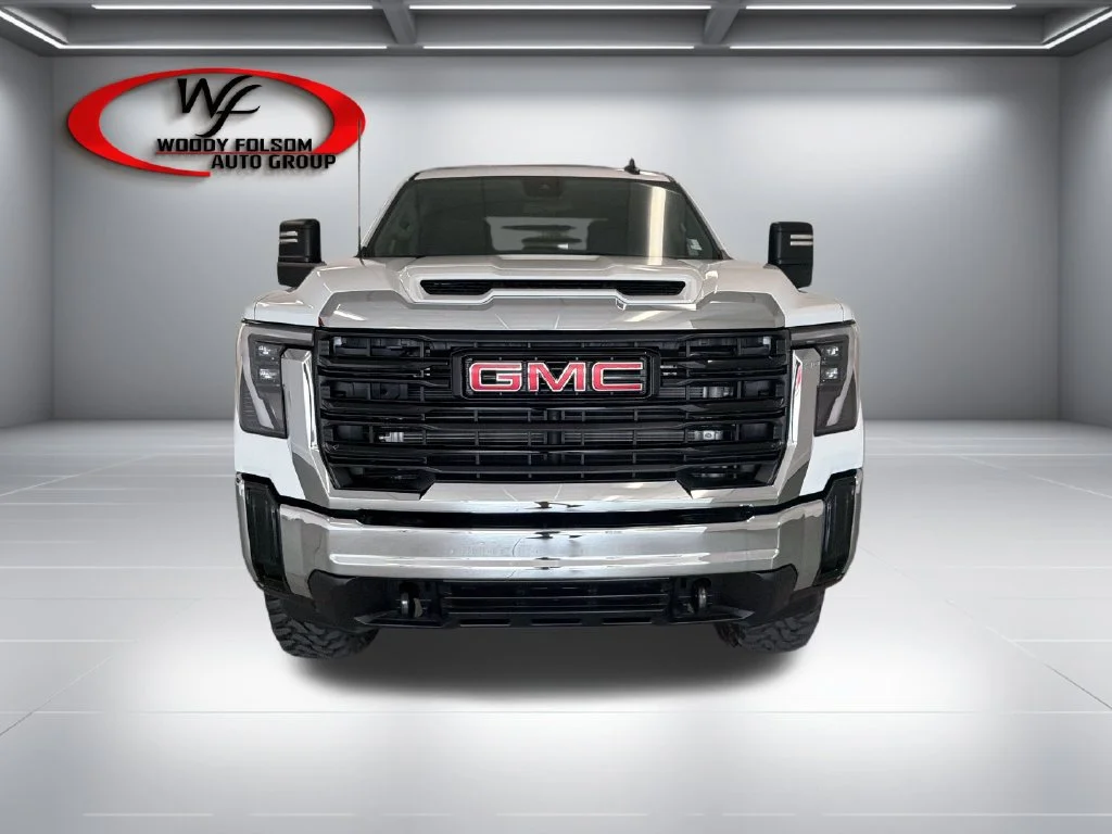 New 2026 Summit White GMC Pro image 2