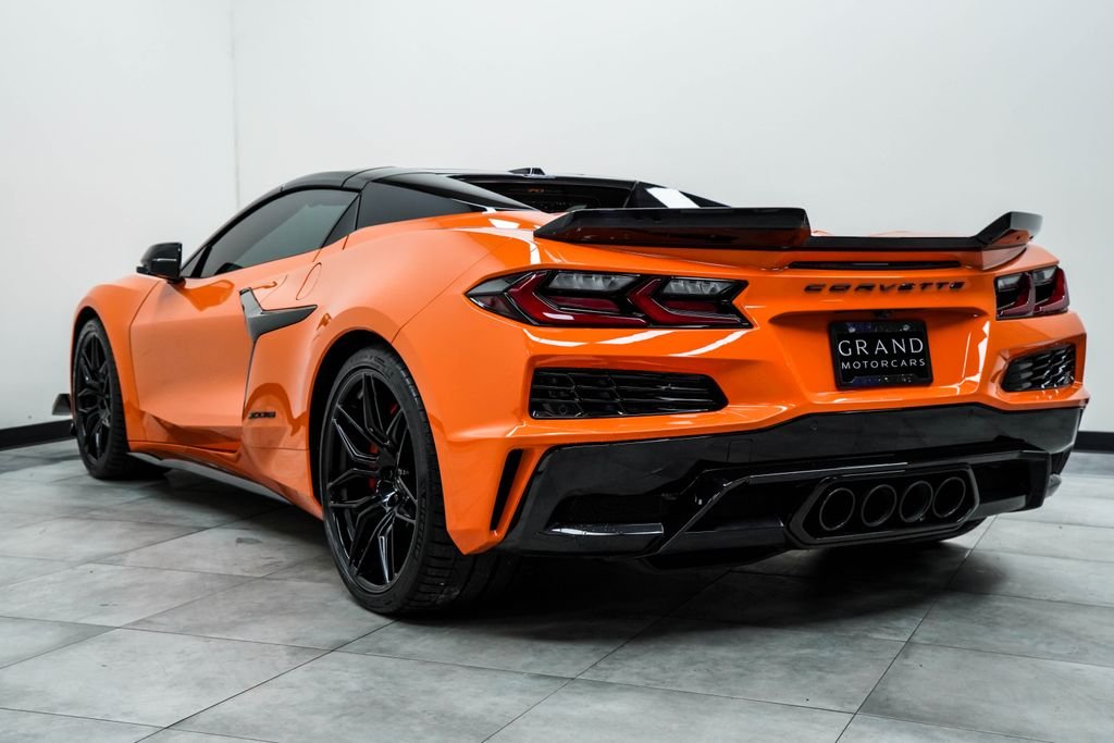 Used 2023 Orange Chevrolet Z06 image 12