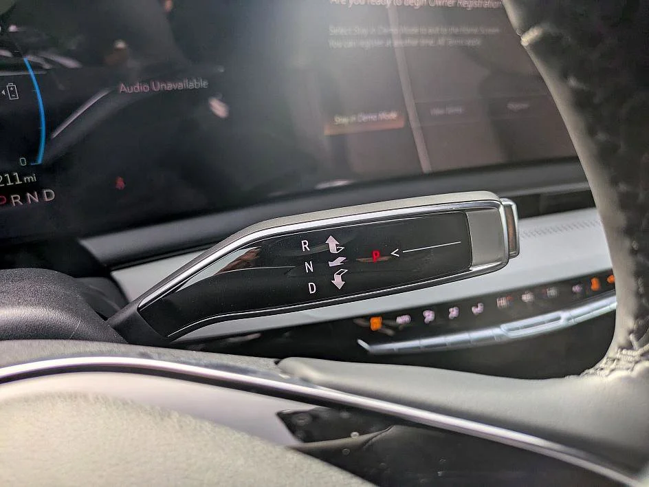 2025 Cadillac OPTIQ Luxury 2 - Photo 20