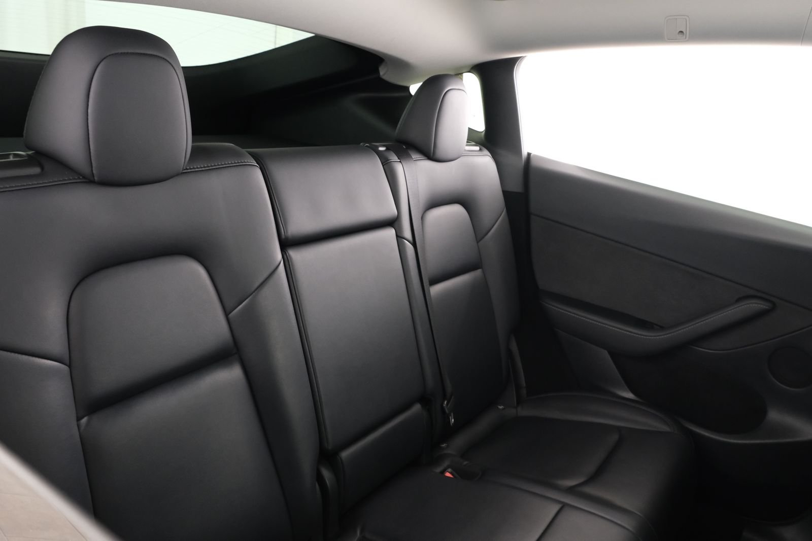 Used 2024 Solid Black Tesla Long Range image 37