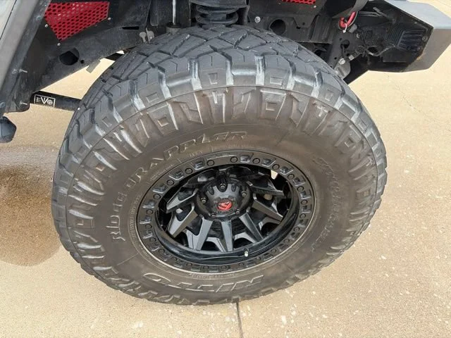 Used 2020  Jeep Rubicon image 51
