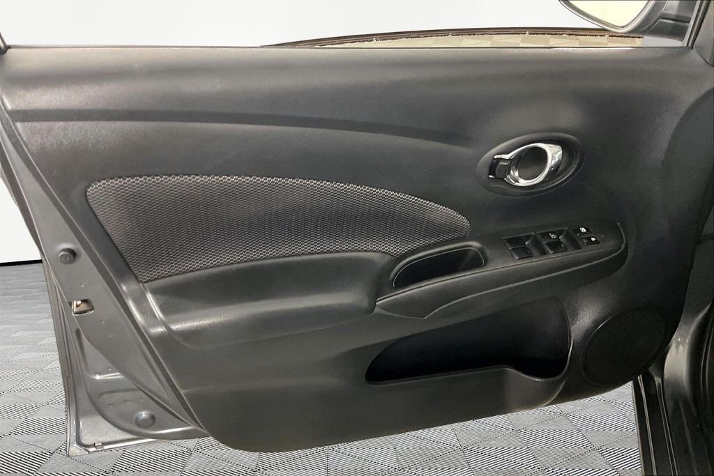 2017 Nissan Versa Sedan SV - Photo 17