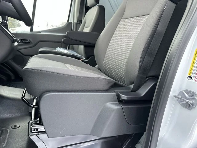New 2026 Oxford White Ford Cargo Van image 17