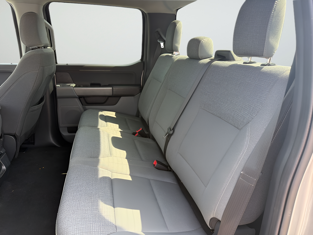 Used 2025 Silver Ford XLT image 20