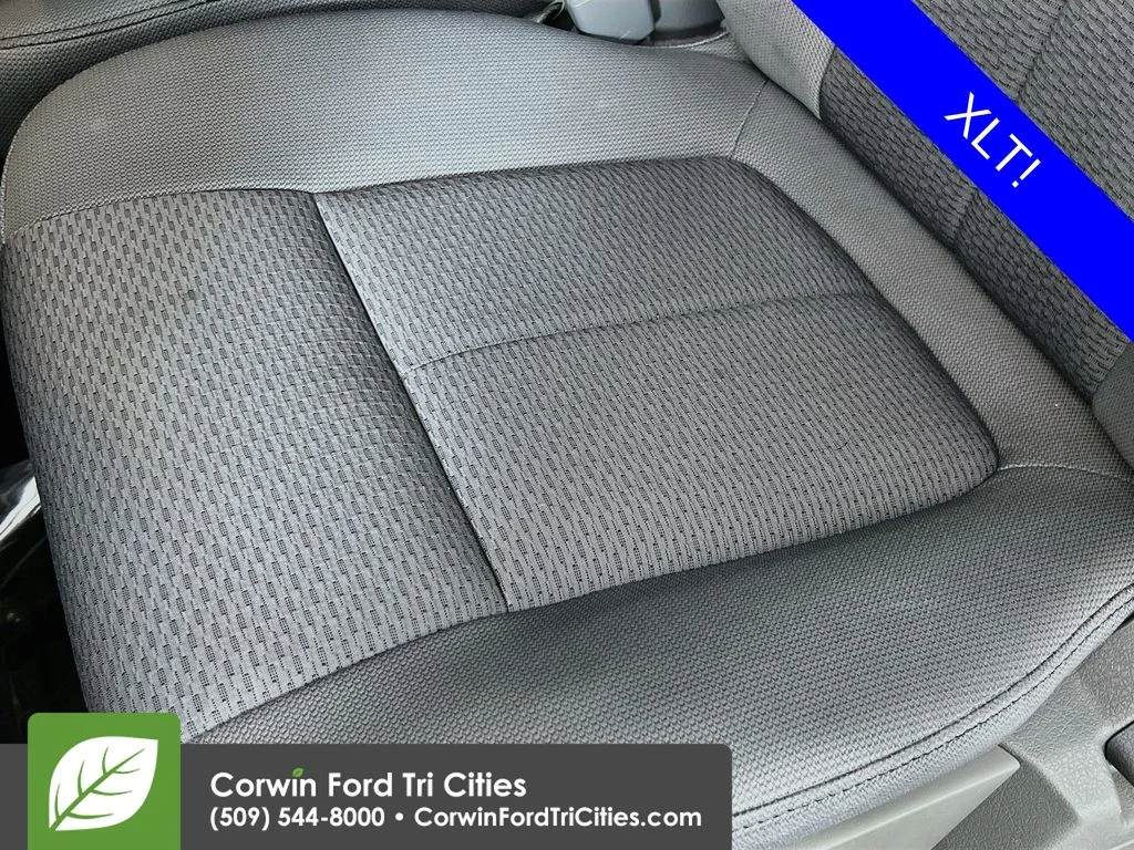 Used 2011 Ingot Silver Ford XLT image 21