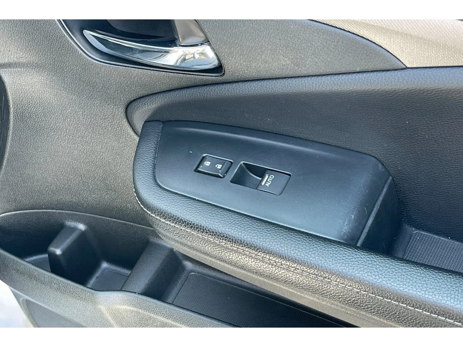 Used 2022 Lunar Silver Metallic Honda Sport image 20