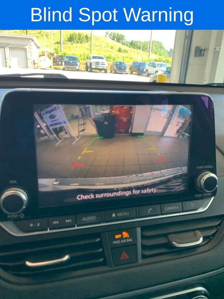2020 Nissan Altima SR - Photo 10