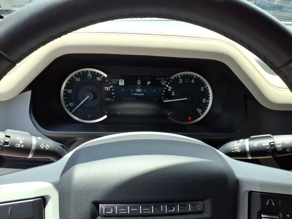 Certified Used 2023 Fuji White Land Rover X-Dynamic SE image 18