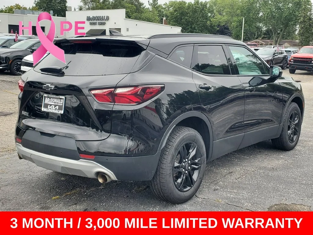 Used 2021 Black Chevrolet LT image 3