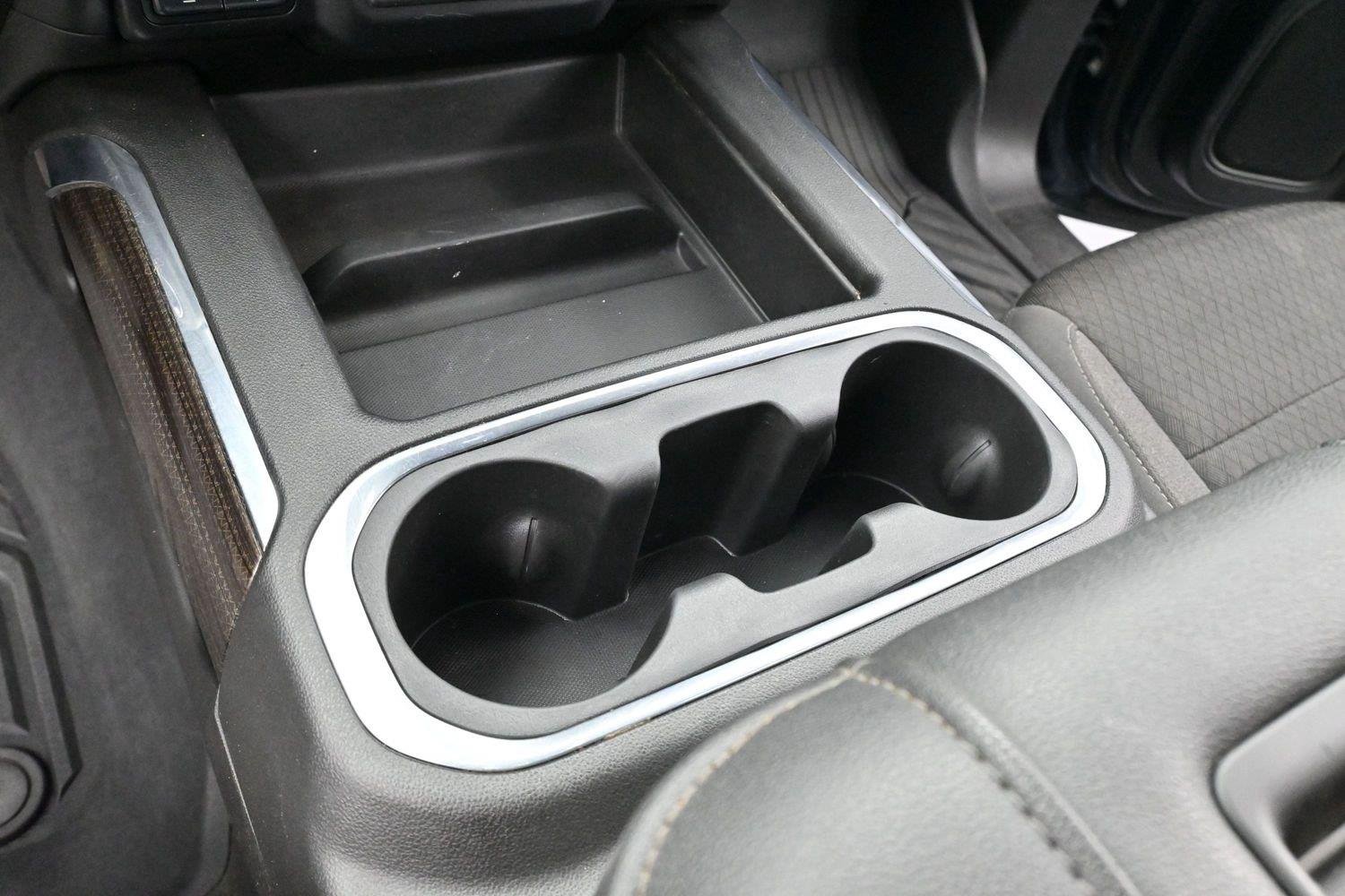 Used 2021 SHADOW GRAY METALLIC Chevrolet RST image 19