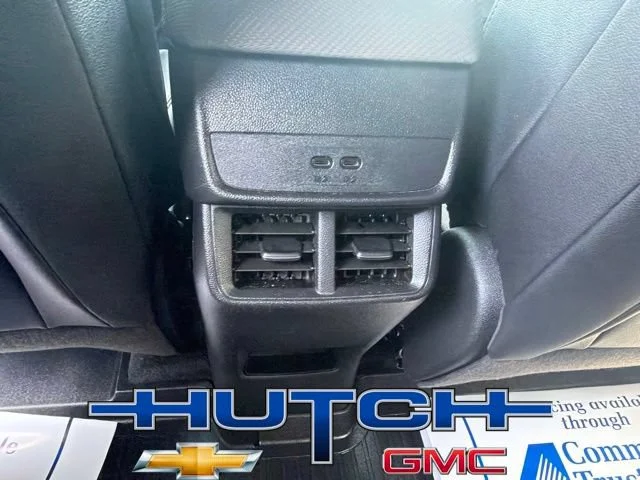 Used 2025 Mosaic Black Metallic Chevrolet LT image 19
