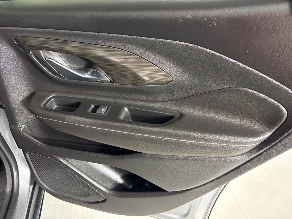 Certified Used 2023 Silver GMC SLT image 21