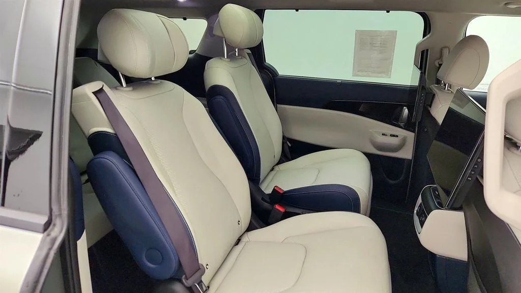 Used 2025 Ivory Silver Kia SX Prestige w/ Dual Rear Entertainment & VIP 2nd Row Seats image 26