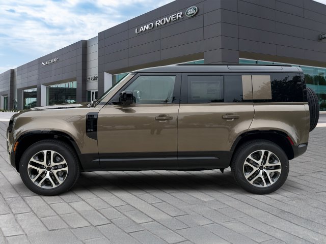 New 2026 Gondwana Stone Land Rover X-Dynamic SE image 2
