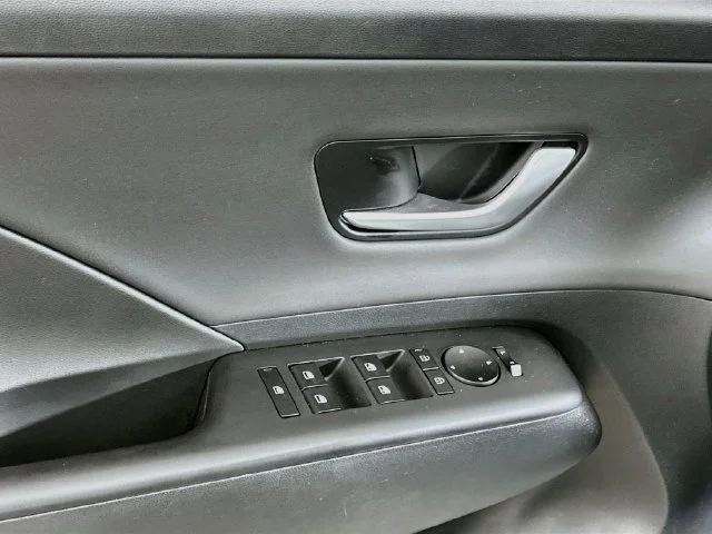 Certified Used 2026 Green Hyundai Limited image 10